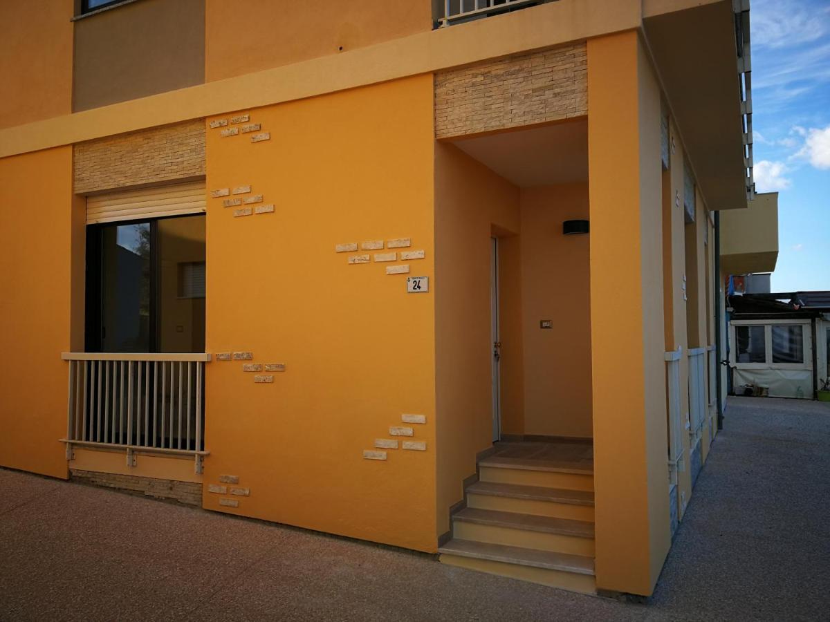 Apartmán Santa Lucia Fronte Mare Exteriér fotografie